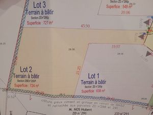 Terrain constructible plat à Hondouville