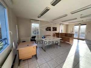 A LOUER / BUREAUX 380 M2 / VAL DE REUIL - Axe A13