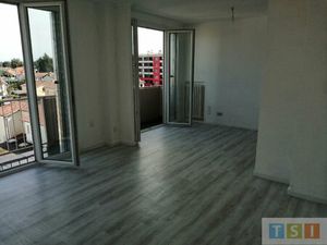 Location Appartement 4 pièces 71m² LANNEMEZAN 65300