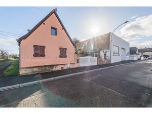 À vendre – Ensemble immobilier avec fort potentiel : 2 maisons + entrepôt – Idéal marchand