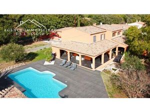 Propriété 225m2  4 chambres  piscine  pool house  double garage  3000m2 de terrain