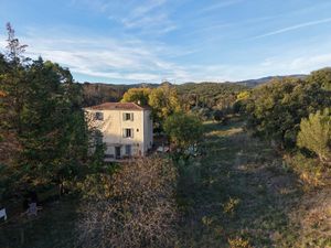 Charmant Mas rénové de 1860 sur terrain de 6000 m². LE BOSC