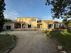 Achat Maison 6 pièces 250m² ST REMY DE PROVENCE 13210