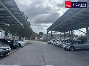 BATIMENT MIXTE INDEPENDANT