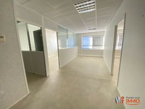 Local commercial de 95 m² – Zone d'Activité de Vaux-Milieu