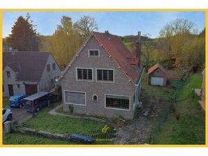 RUSTIG GELEGEN TE RENOVEREN WONING MET PRACHTIG UITZICHT