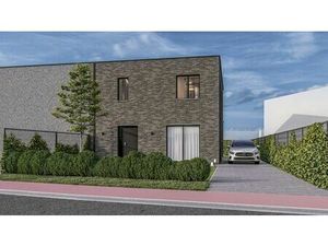 Casco half open woning met 3 ruime slaapkamers.