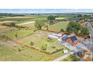 GEETBETS - Gerenoveerde woning met paardenfaciliteiten