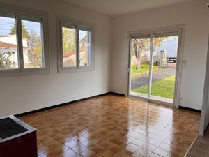 Location Maison 3 pièces 68m² L ISLE D ESPAGNAC 16340
