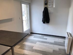 Location Appartement 1 pièce 31m² CALAS 13480