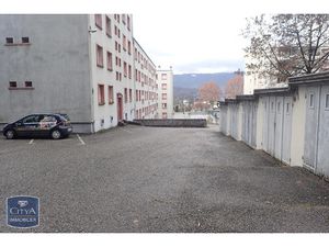 Parking à louer 12.5 m² - Chambéry (73) - 74€