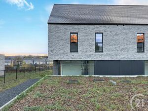 Prachtige nieuwbouwwoning in heel rustige straat te koop!