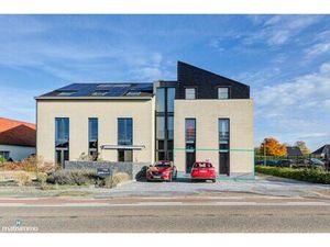 RUIM INSTAPKLAAR APPARTEMENT MET 3 SLAAPKAMERS  TERRAS EN AUTOSTAANPLAATS TE BEVERST