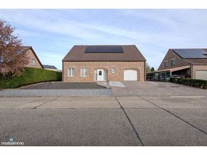 UITZONDERLIJK RUIME WONING MET 5 SLAAPKAMERS EN ONDERHOUDSVRIENDELIJKE TUIN TE MOPERTINGEN