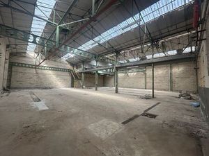 A LOUER - LOCAUX D'ACTIVITÉS - 965 M2 - SAINT-QUENTIN :