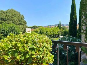 Unique et Exceptionnel appartement de standing en centre ville de Saint-Rémy-de-Provence