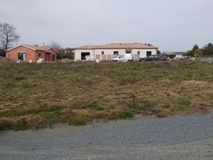 Terrain à bâtir à Lignan-de-Bordeaux (33360)