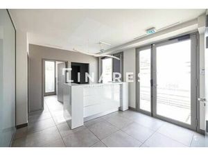 Vente local commercial 5 pièces 117m2 Saint-Rémy-de-Provence 13210 - 650000 € - Surface Pr