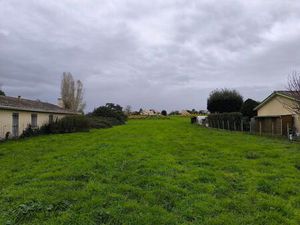 Vente terrain 1610 m² Saint-Germain-du-Puch (33750)