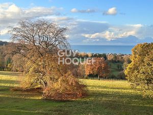 TOURGEVILLE - SUPERBE DUPLEX AVEC VUE MER ET CHARME AUTHENTIQUE