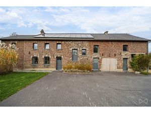 Huis te koop in Grand-Hallet met 4 slaapkamers