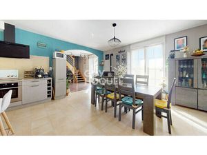 Grande maison familiale à Scey Sur Saône