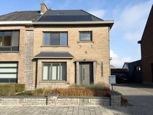 Huis te koop in Kapelle-Op-Den-Bos met 3 slaapkamers