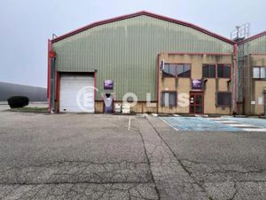 LOCAL D'ACTIVITÉ DE 1 100 m² À LOUER - PROXIMITÉ VOIES RAPIDES