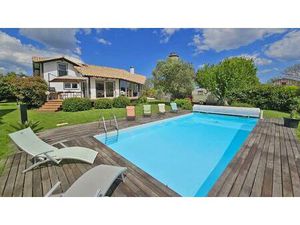 Charmante maison au calme avec piscine