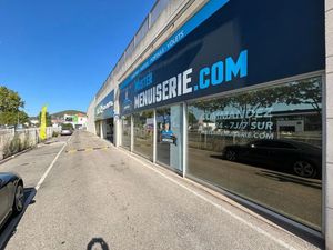 Location Commerce La Garde 83130