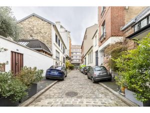 Bureaux à louer de 137 65m2