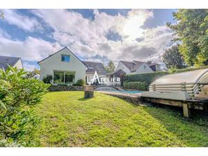 Grande pièce de vie  vie de plain pied  proche commodités