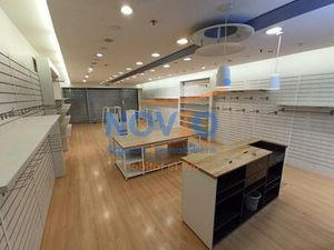 Local commercial 128 m²