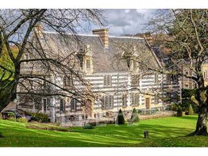 Manoir et dépendances - piscine sur 2 3 ha