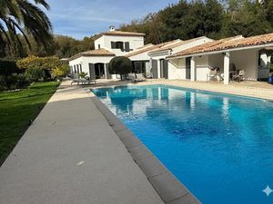 Vente maison 8 pièces 274 m² à La Colle-sur-Loup (06480)  1 890 000 €