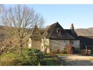 Vente propriété 10 pièces 340 m² à Laval-de-Cère (46130)  776 500 €