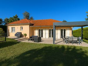 Vente maison 6 pièces 170 m² à Saint-Cyr-au-Mont-d'Or (69450)  970 000 €