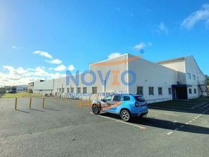 Vente Immeuble de bureaux / local industriel