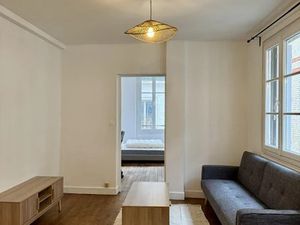 Location meublée appartement 2 pièces 51 m² à Blois (41000)  650 €