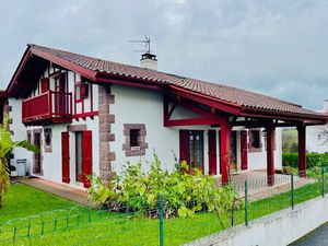 Annonce vente maison 4 pièces de 143m2 à Saint jean pied de port (64220) - ParuVendu.fr re