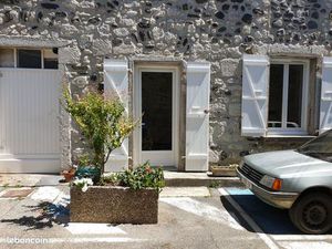 Appartement Rustique à Chomérac