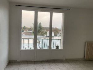 Grand studio à louer