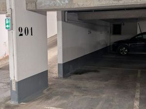 A Louer - Clichy (92) - Emplacement Parking en sous-sol (sécurisé)