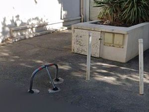Place de parking sous sol avenue des fleurs