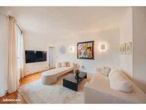 Appartement   proche Place Vendôme de 60m2