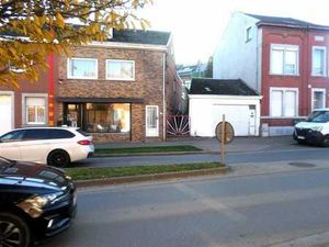 Acceuillante petite maison moderne