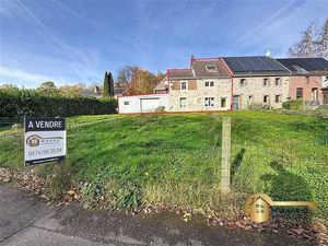 Fermette semi-mitoyenne à Ayeneux