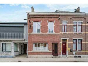 Maison familiale  rez-de-chaussée rénové et étages à rénover