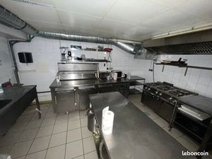 Boutique 75 m² Paris 4ème