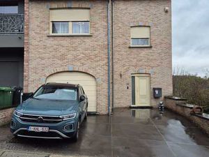 Maison en très bon état  quartier résidentiel.